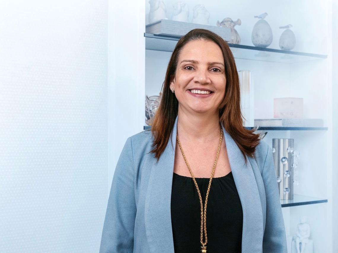 Dr. Márcia Toledo, Brazil